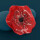 Damenbrosche mit roter Mohnblume - Taratata Joli coquelicot - Versilbertes Hartzinn, glänzende Farbe und strahlender Strass