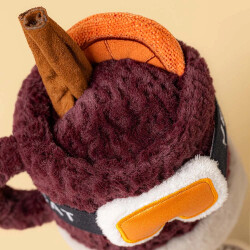 Jellycat Amuseables Mullover Spiced Drink - Süßer Glühwein Krug mit Zimt Orange Skibrille und Skistifeln